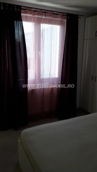 Total oferte Inchirieri apartamente Inchirieri case, vile Inchirieri spatii comerciale, birouri Informatii generale Localizare Localizare pe harta Caracteristici apartament Izolatie termica Sistem de incalzire Contorizare Dotari tv / internet Usa intrare Usi interior Geamuri Zugravit Podele Finisare — fotografia 1