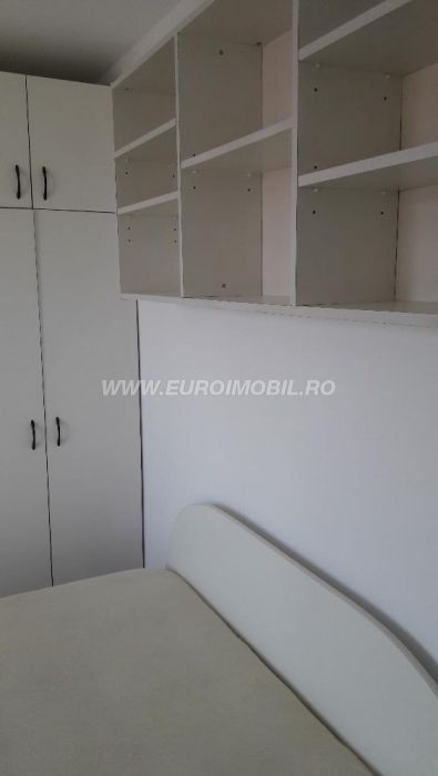 Total oferte Inchirieri apartamente Inchirieri case, vile Inchirieri spatii comerciale, birouri Informatii generale Localizare Localizare pe harta Caracteristici apartament Izolatie termica Sistem de incalzire Contorizare Dotari tv / internet Usa intrare Usi interior Geamuri Zugravit Podele Finisare — fotografia 3