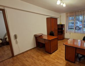 De vanzare birou in Targu Mures, cartier Ultracentral - Central, zona Trandafirilor - Grand - Bolyai